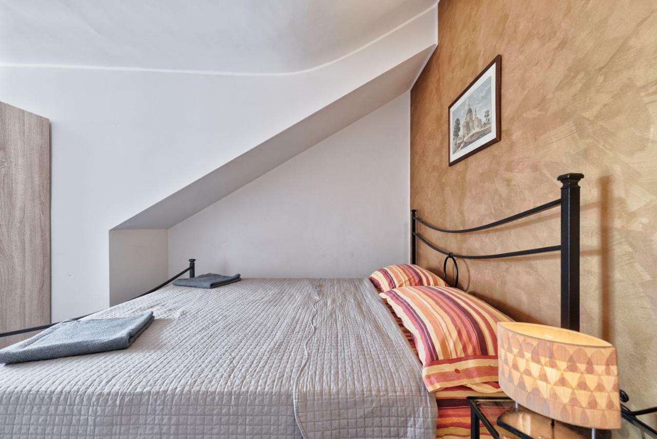 Apartment Mansarda Station Gioberti *